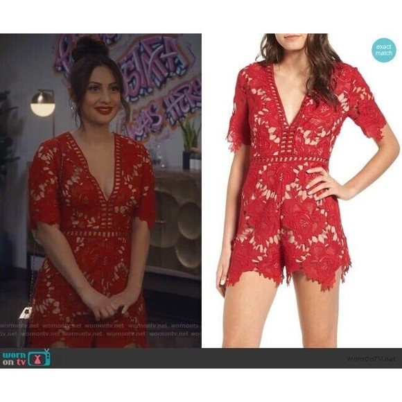 Astr Pants - ASTR the Label Lipstick Red Short Sleeve V-Neck Lace Romper Size Medium Grownish